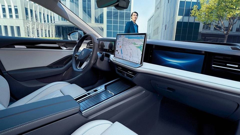 فولکس واگن ماگوتان