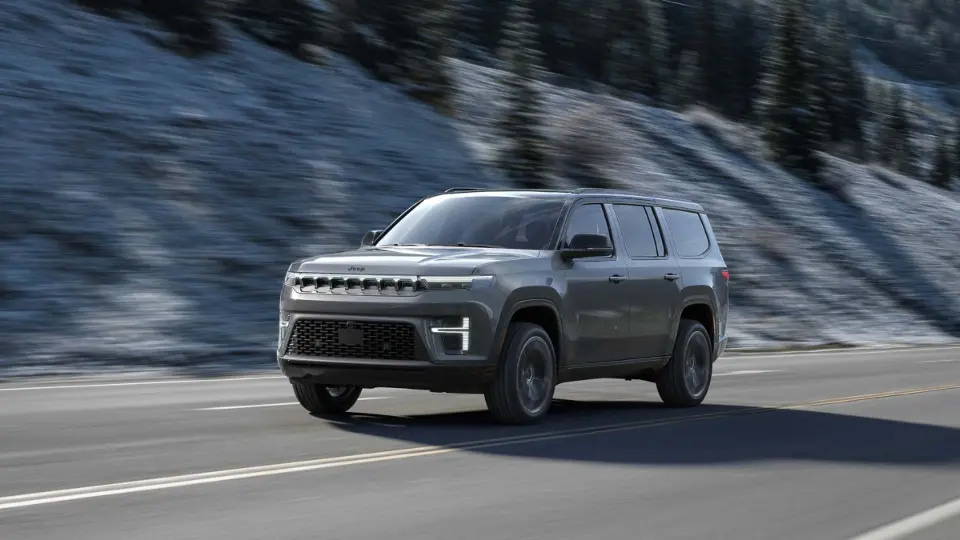 معرفي جيپ گرند واگونيير 2026