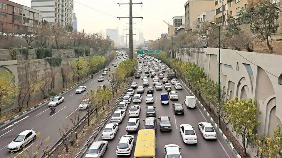 خط کشي زرد بزرگراه همت