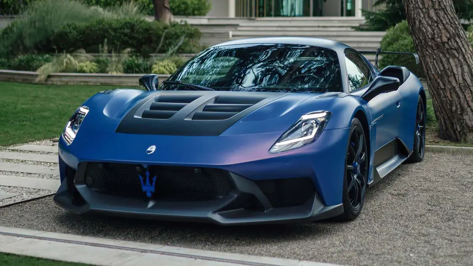 معرفي مازراتي GT2 Stradele