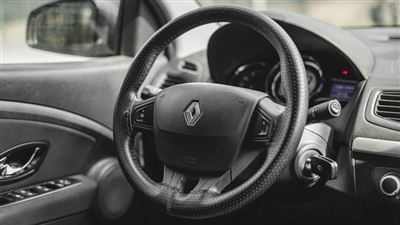 تجربه رانندگی با رنو فلوئنس دنده‌ای