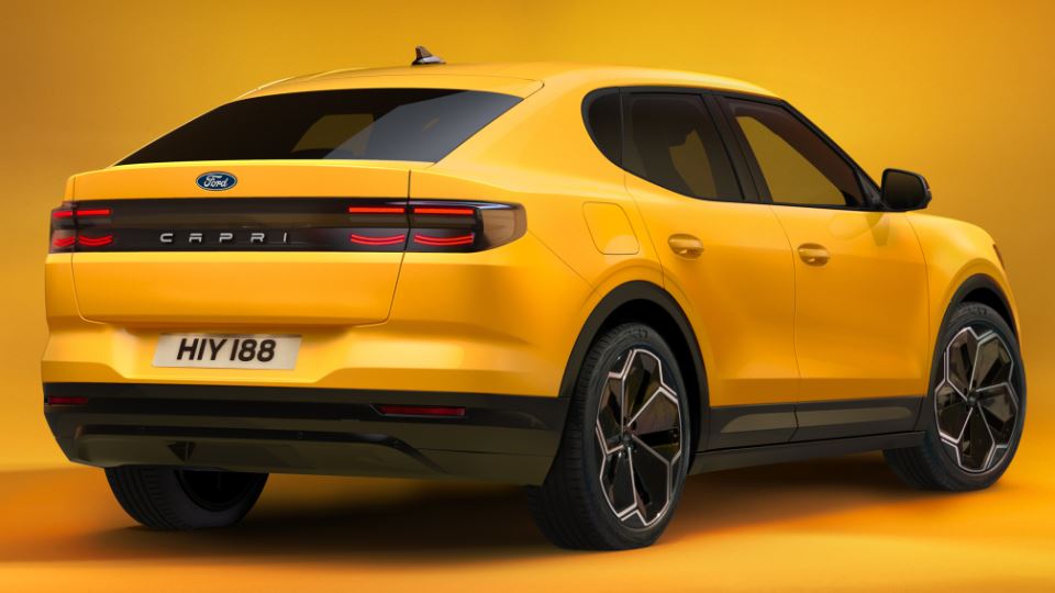 2025 فورد کاپری