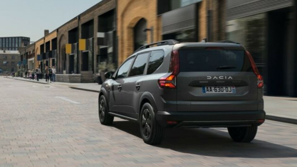 داچیا جاگر هیبرید