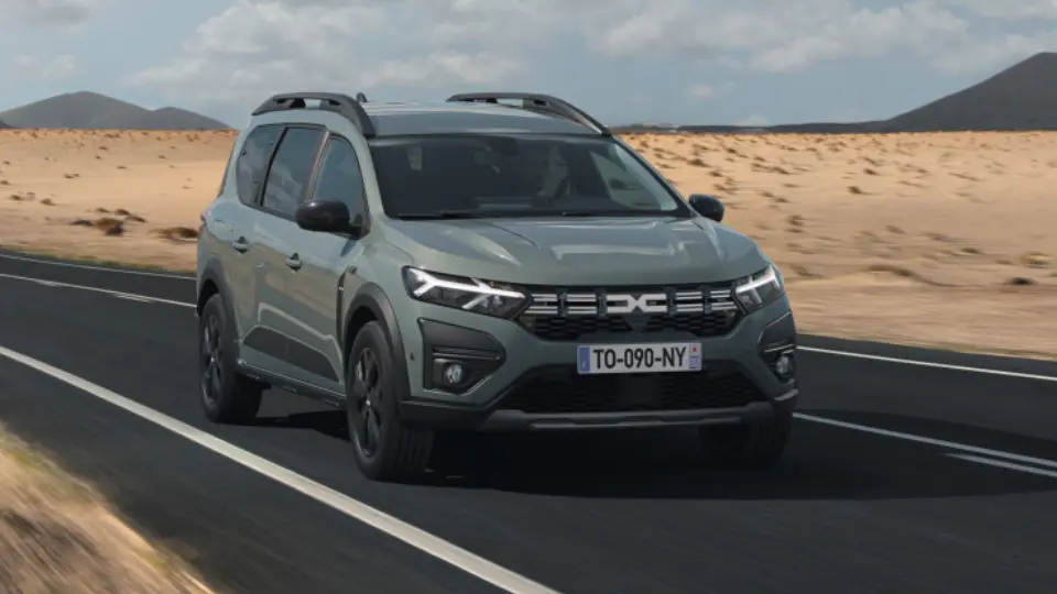 داچيا جاگر هيبريد