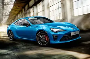 GT86 آبیپوش