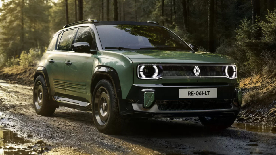 معرفی رنو 4 ساوان 4x4 منبع سایت باما