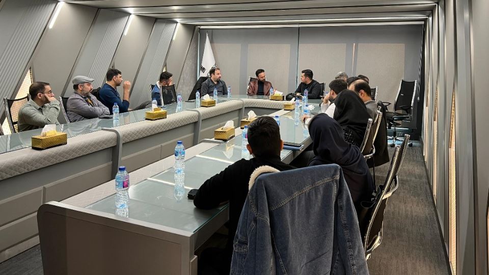 نمایشگاه خودرو تهران 1402 برگزاری تور هم‌اندیشی با رسانه ها در کانون ایران نوین