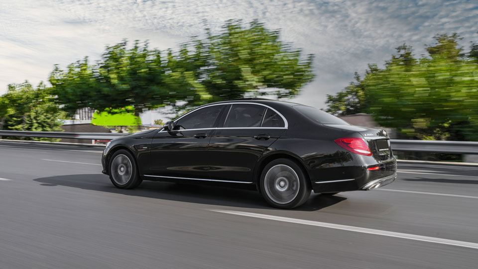 تست و بررسی بنز E350e