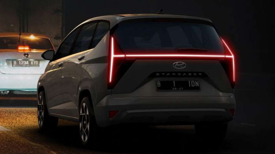 طراحی بدنه هیوندای استارگیزر