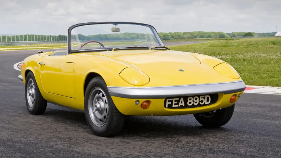 8 - لوتوس ا‌ِلان 