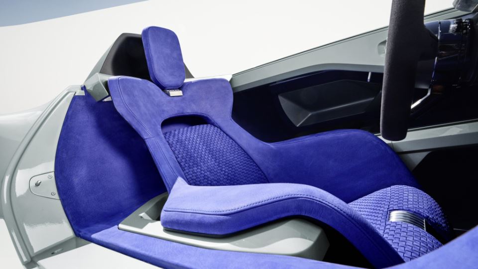 کانسپت برقی تریومف TR25