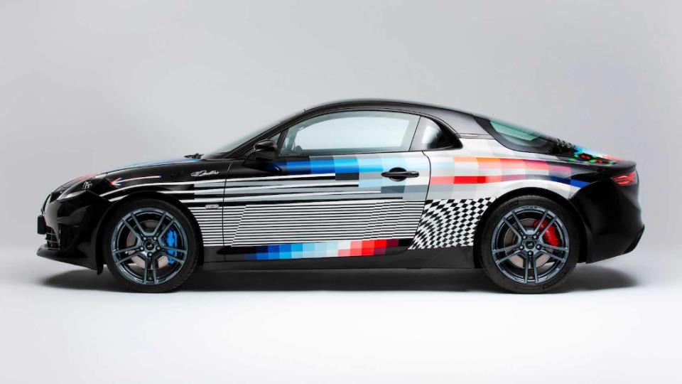 نسخه سفارشی آلپاین A110S