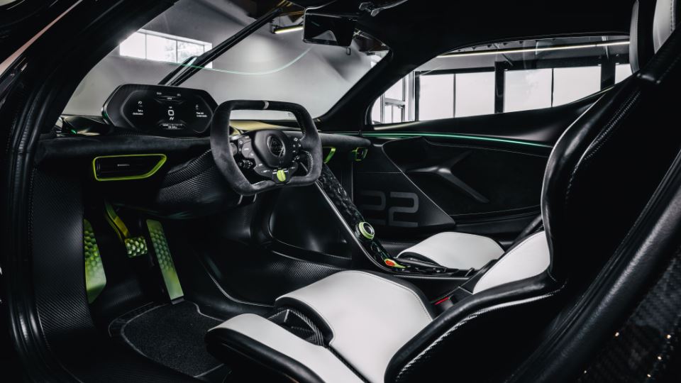 لوتوس اوایا جنسون باتن