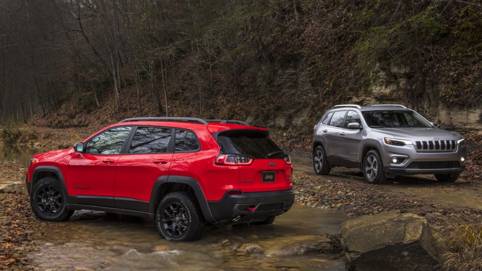 پایان تولید جیپ چروکی