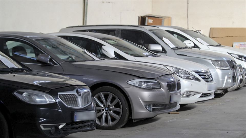 خریدن ماشین تصادفی