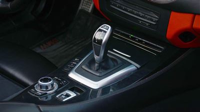 گیربکس  ب‌ ام‌ و Z4 نسخه  sDrive 28