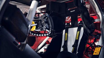 خودروی مسابقه ای ب‌ام‌و M4 GT4