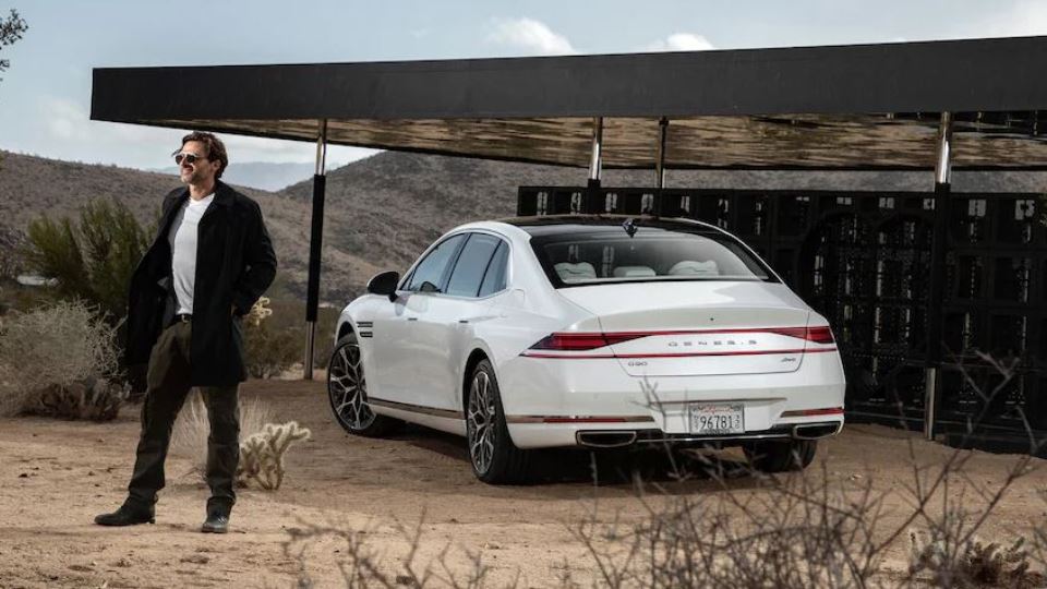 جنسیس G90 خودروی برتر  موتور ترند 2023