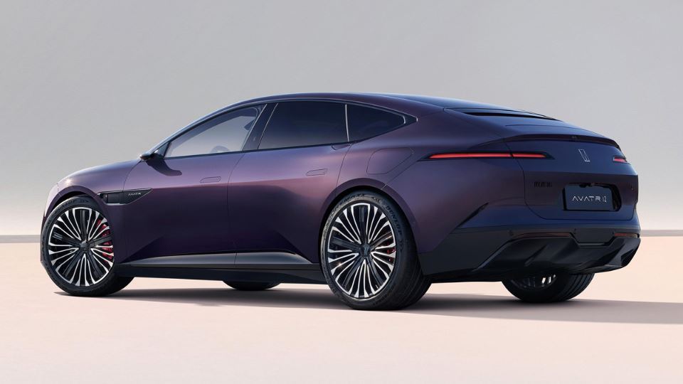 سدان برقی Avatr 12 آواتار 12