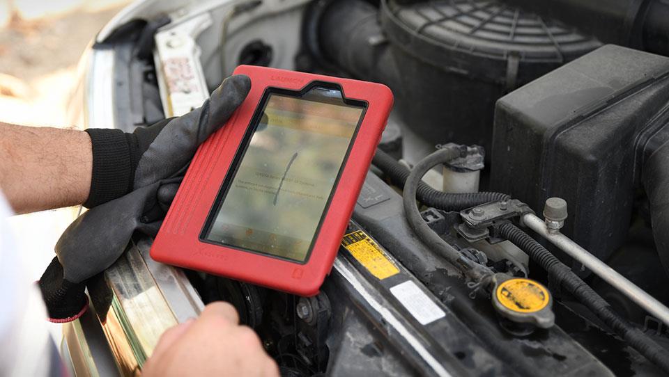 کارشناسی بخش فنی و پیشرانه خودروهای کارکرده با کمک دستگاه دیاگ