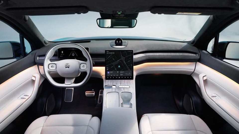 کراس اور برقی نیو ES7