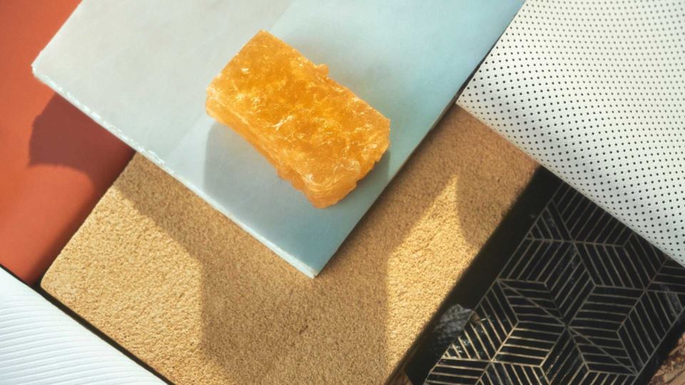 استفاده از مواد گیاهی در کابین خودروهای مینی و ب ام و