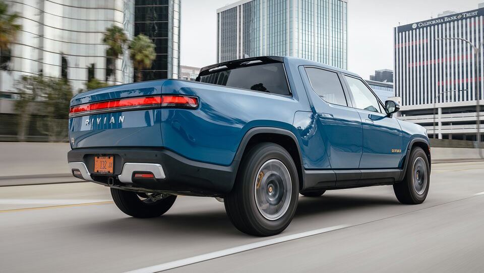 ریویان R1T پیکاپ برتر سال 2022