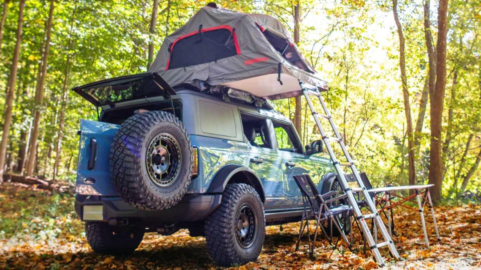 فورد برانکو با تجهیزات کمپینگ