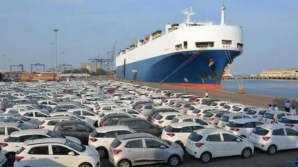 31 هزار دستگاه خودرو خارجي ترخيص شد
