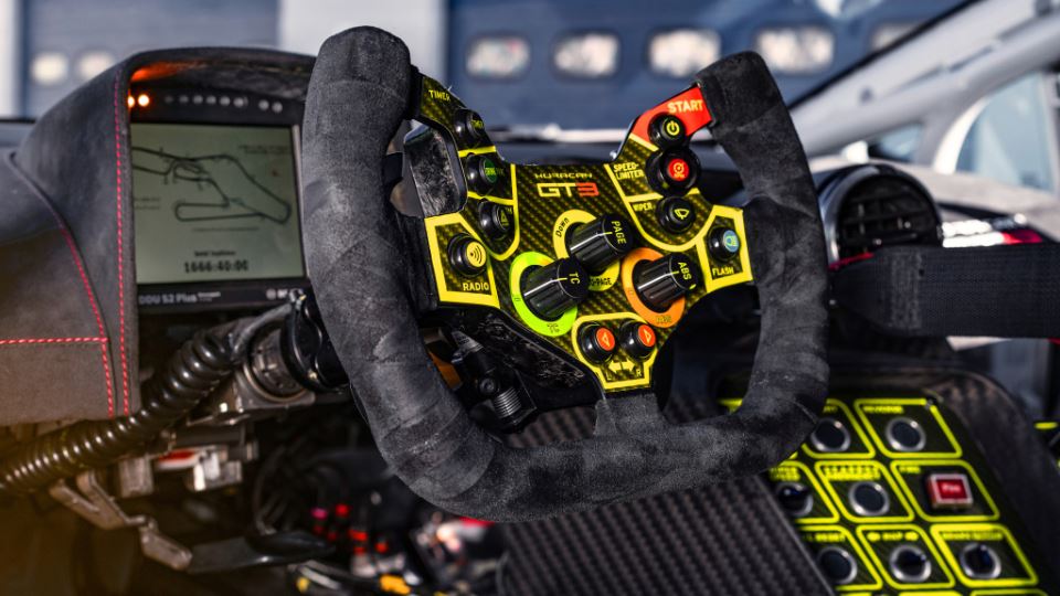 لامبورگینی هوراکان GT3 EVO2