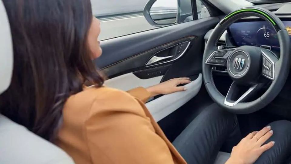 بیوک انویژن 2024