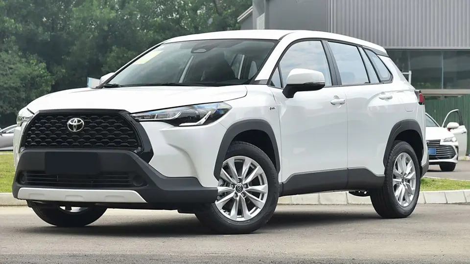 تويوتا کرولا کراس هيبريد نگين تنديس الماس