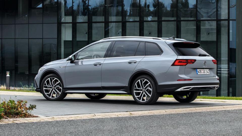 فولکس واگن گلف آلترک