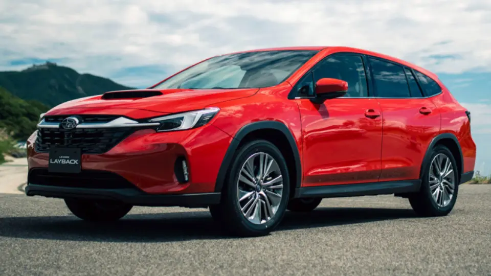 سوبارو لورگ Layback