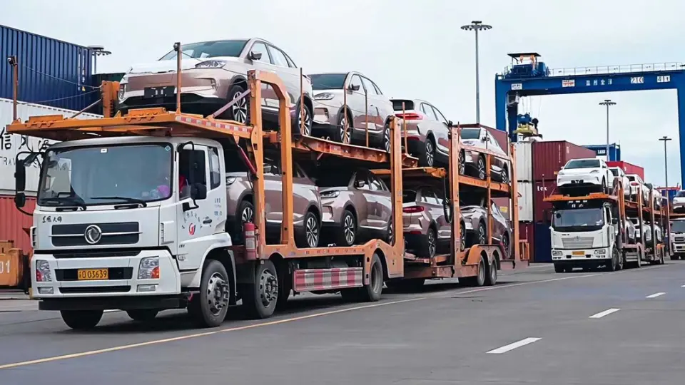 مقايسه ميزان صادرات خودروسازان چين و ايران