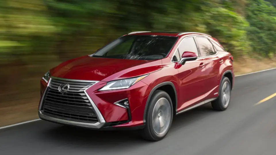 ماليات خودروهاي لوکس حذف شد؟