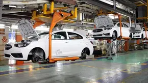 بررسی زیان انباشته خودروسازان