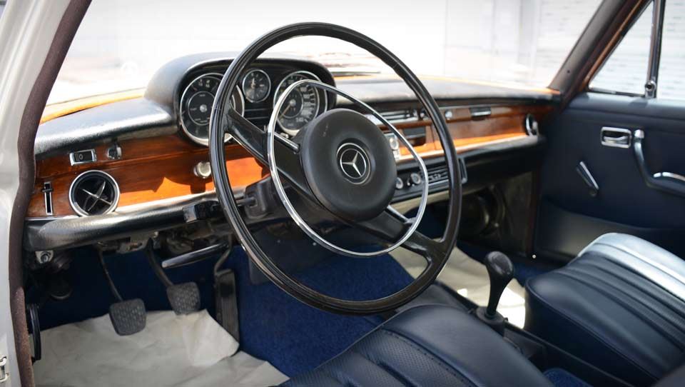 کابین و داشبورد مرسدس‌بنز W108 مدل 1970