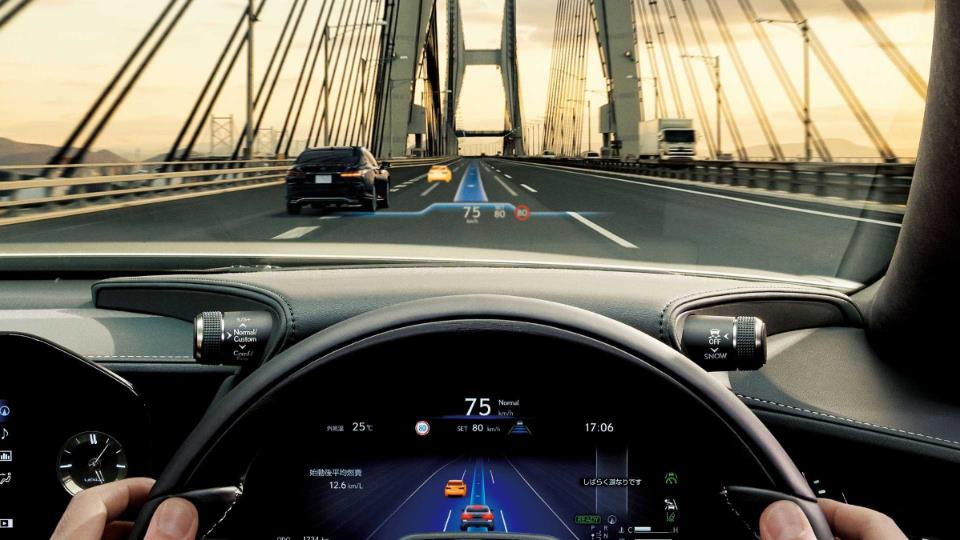 نسخه خودران تویوتا میرای و لکسوس LS