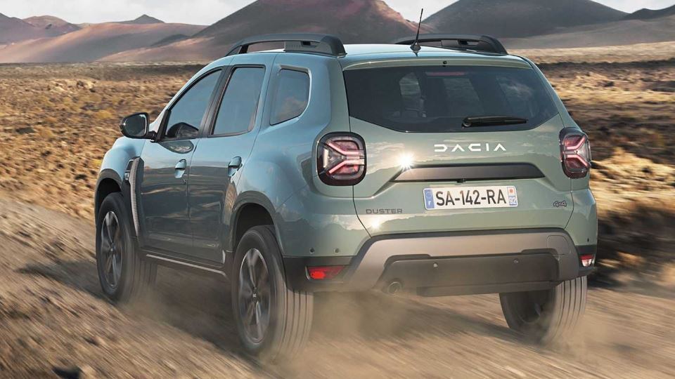 داچیا داستر 2022 با لوگوی جدید