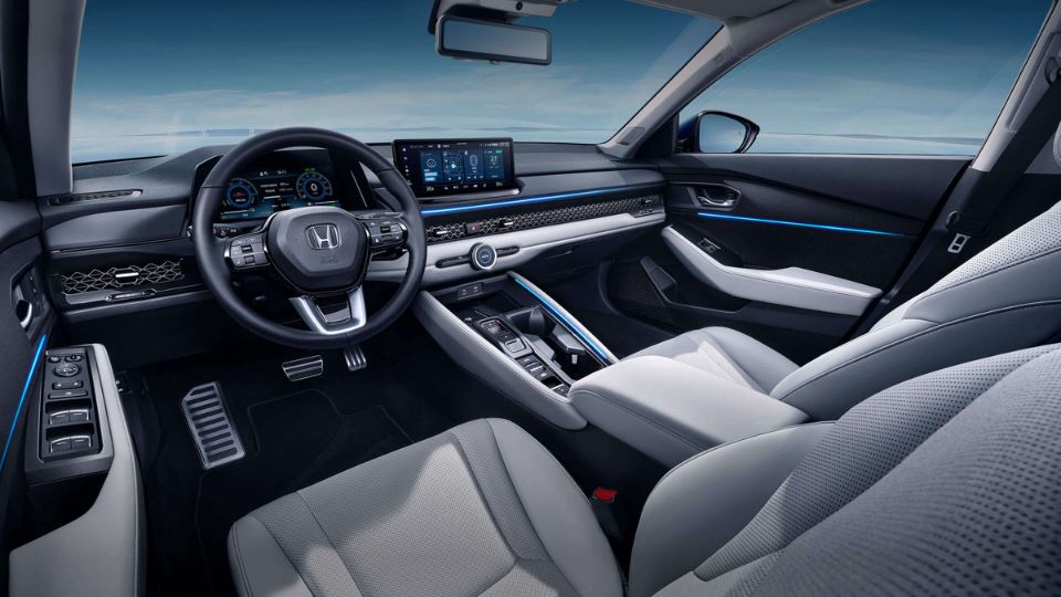 هوندا اینسپایر هیبرید