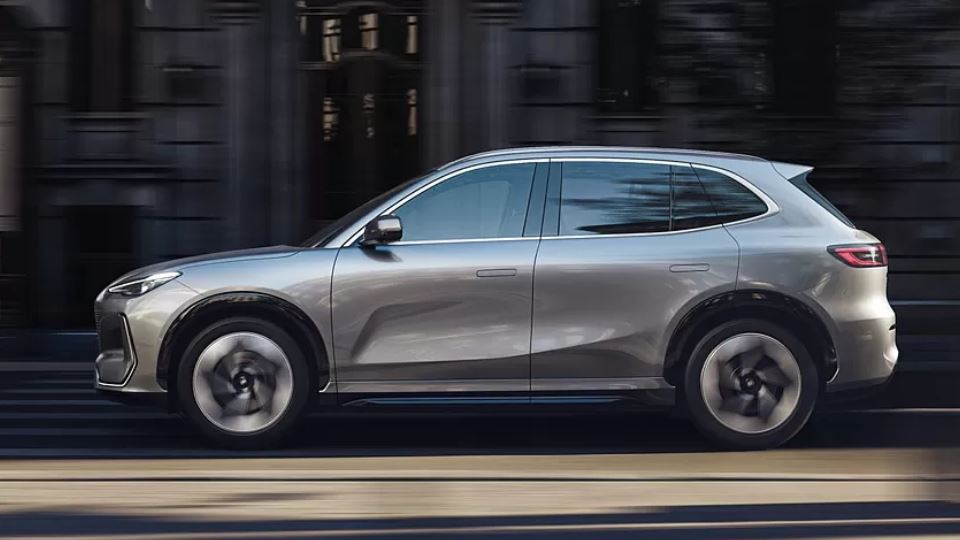 جیلی گلکسی E5