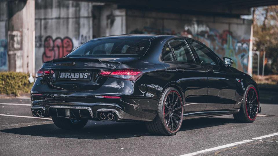 مرسدس AMG E63 S برابوس 800