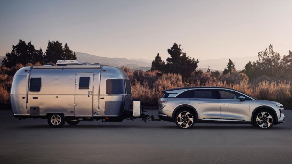 لوسید گراویتی 2025