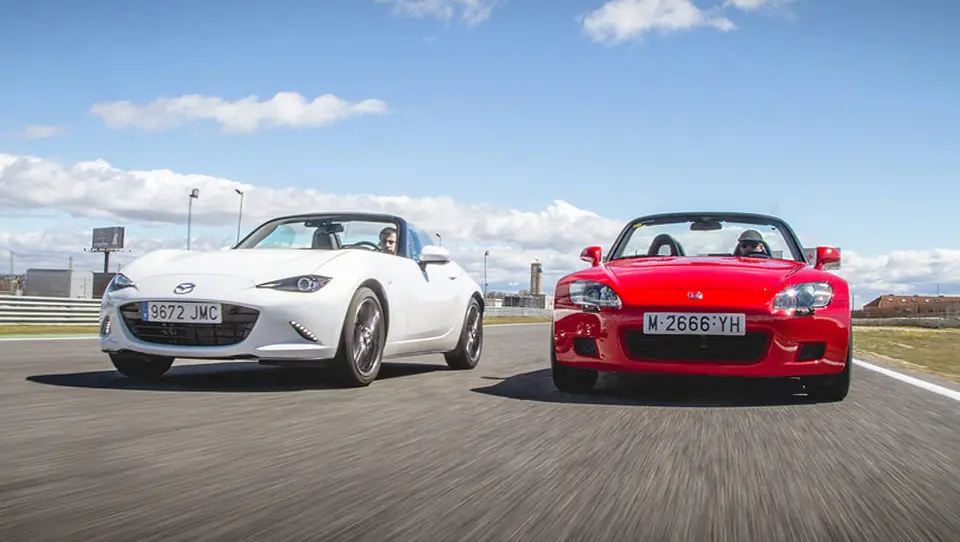 لذت رانندگی زیر سقف آسمان