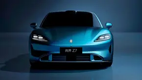 شانگجیه Z7 با الهام از پورشه تایکان