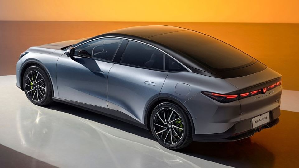 آرک فاکس آلفا اس 5