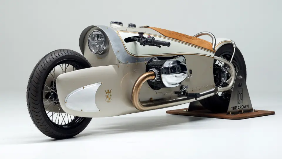 موتورسيکلت بامو R18 The Crown