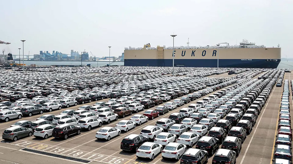 سايپا و ايران خودرو ميتوانند وارد کننده باشند؟