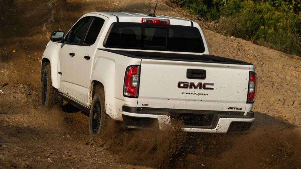 نسخه  آفرود پرفورمنس از جی‌ام‌سی کنیون AT4